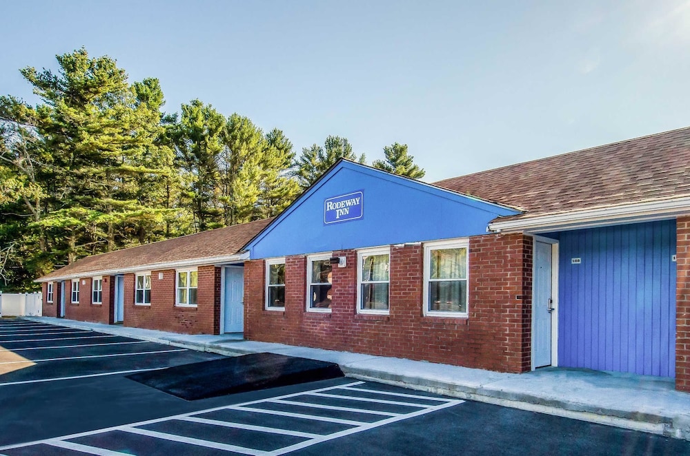 Book Rodeway Inn Middleboro Plymouth In Hotels Rodeway Inn Middleboro Plymouth
