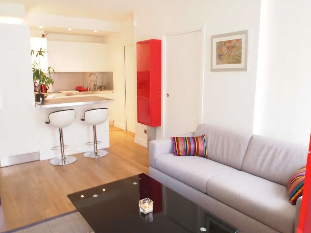 Nice Booking Nicki Port Garibaldi Balcon France Nice Booking Nicki Port Garibaldi Balcon