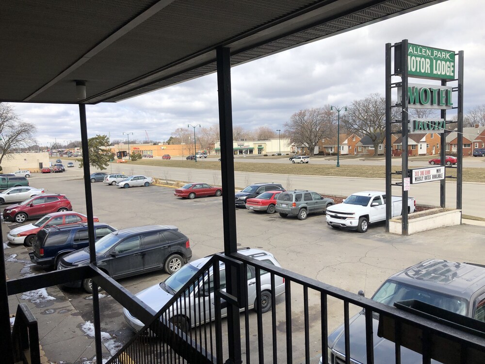Book Allen Park Motor Lodge In Hotels Allen Park Motor Lodge View From Hotel