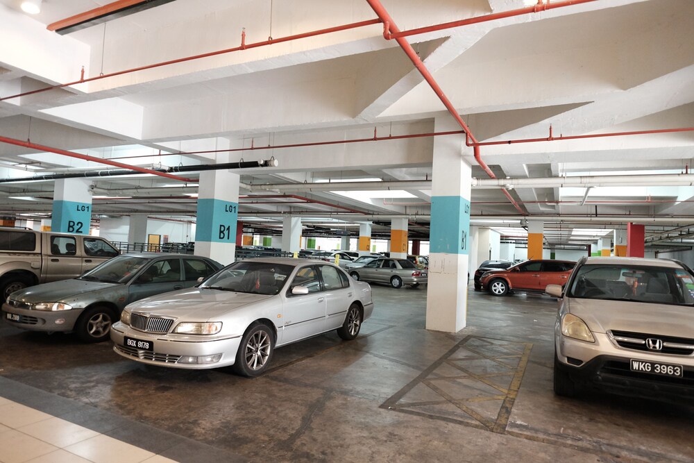 b 地段酒店, 吉隆坡, 停车场
