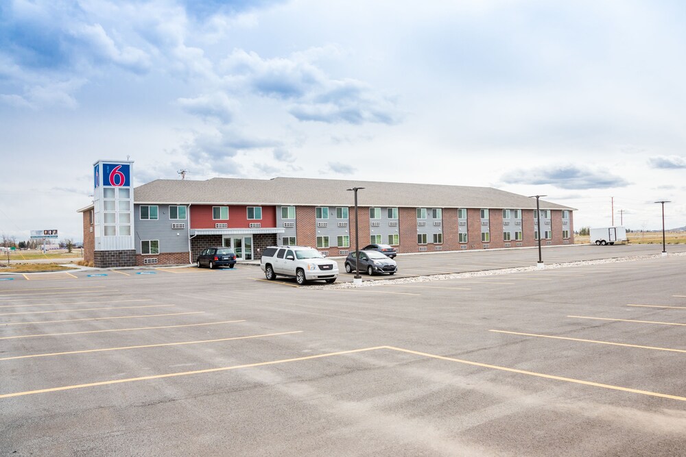 Book Motel 6 Rexburg Id In Hotels Motel 6 Rexburg Id