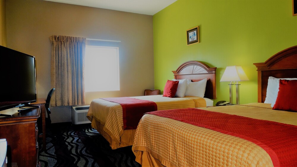 Book Oak Tree Inn Suites In Claxton Hotels Com