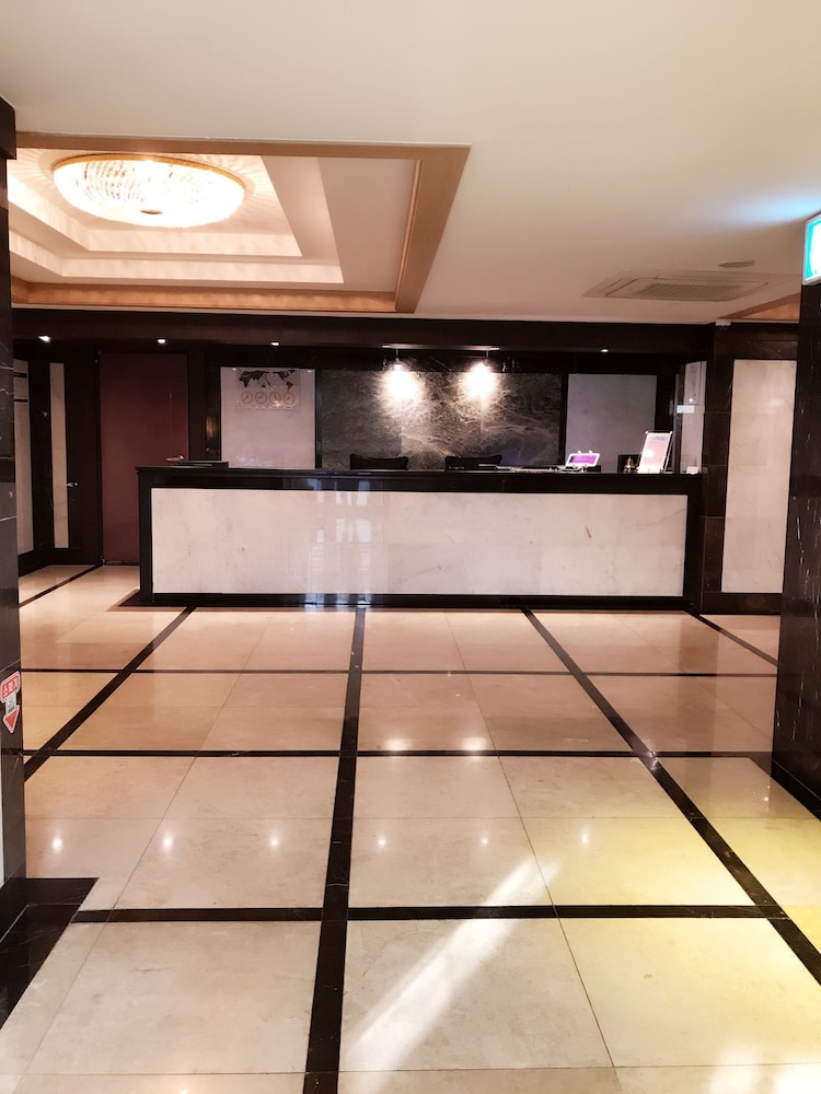 奥赛商务酒店, 水原, 前台