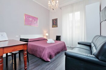 Picture of Brunetti Suite Rooms in Rome