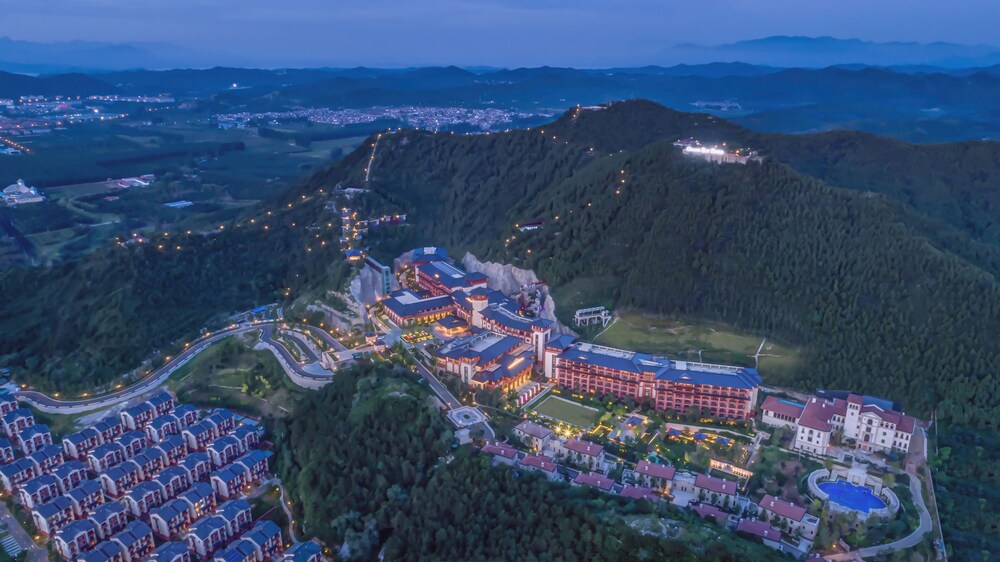 北京海湾半山温泉酒店