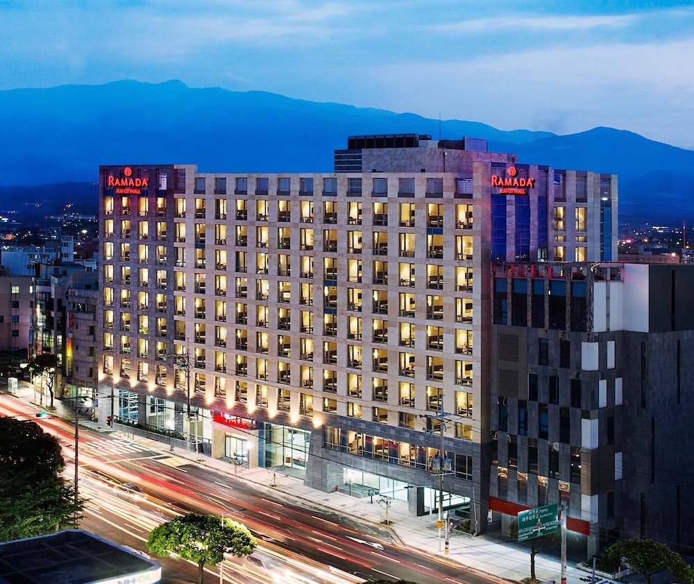 ラマダ チェジュ シティ ホール 済州市 の宿泊予約 ホテルズドットコム