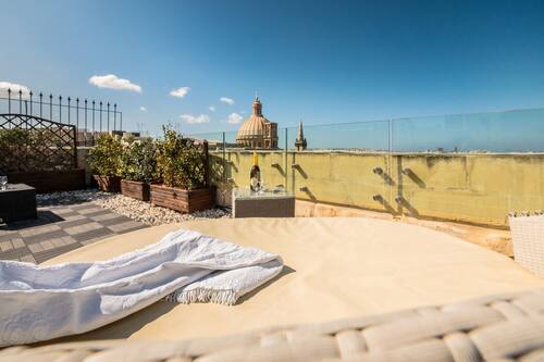 la vallette valletta info photos reviews book at hotels com