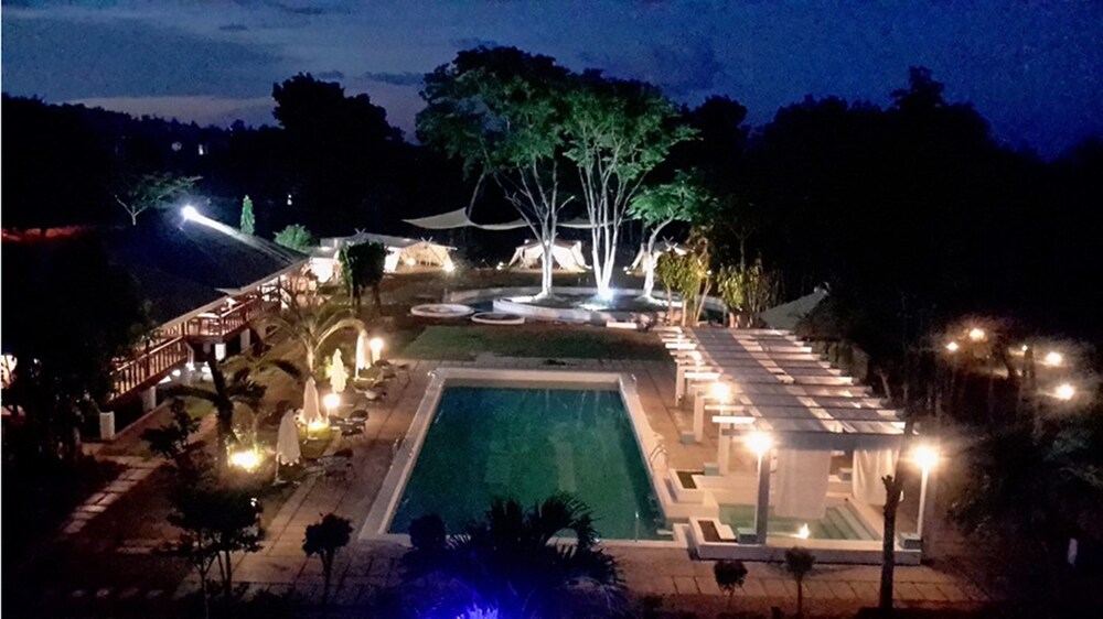 Book Blue Hotel And Resort In Los Banos Hotels Blue Hotel And Resort Los Banos