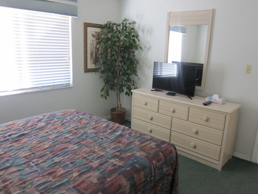 Book Vacation Villas in Titusville