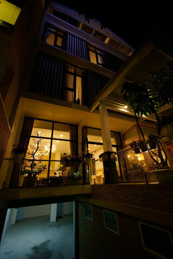 Book Mille Fleurs Hotel In Da Lat Hotels