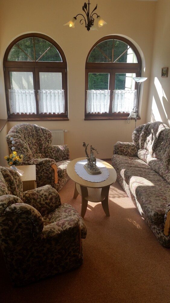 ペンジオン ズラティ イェレン コンツェ の宿泊予約 ホテルズドットコム