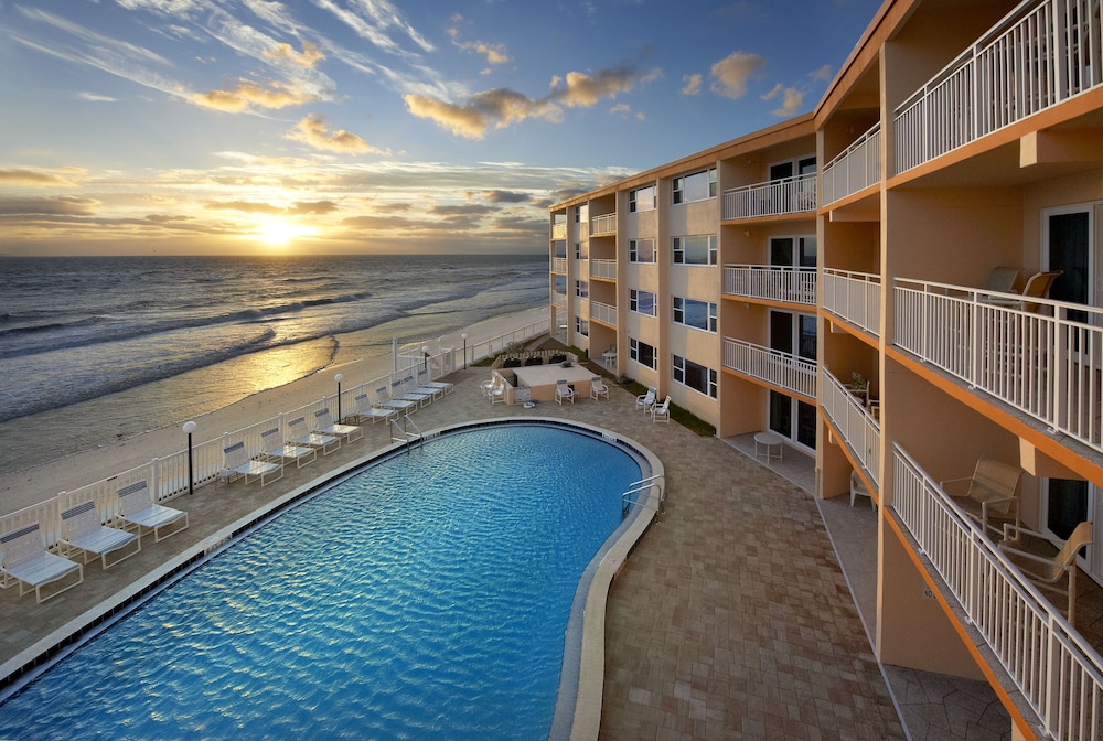 Book Paradise Beach Club Stay In Cocoa Satellite Paradise Beach Club Stay In Cocoa Satellite