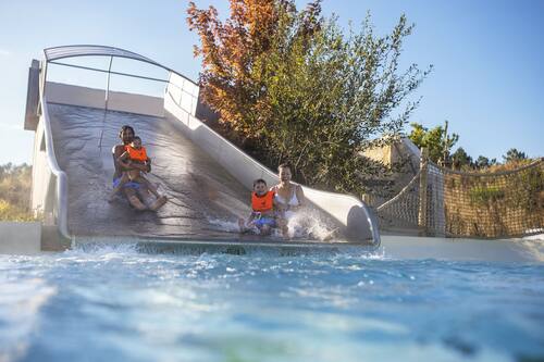 center parcs le bois aux daims in les trois moutiers book on hotels com