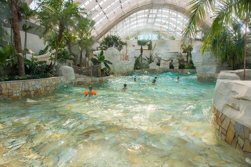 center parcs le bois aux daims in les trois moutiers book on hotels com