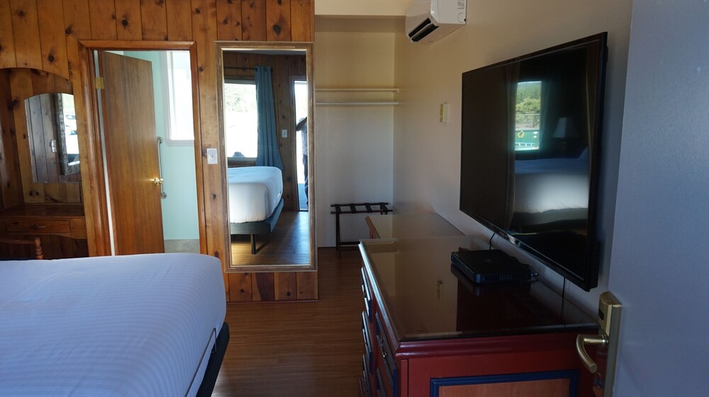 Book Melita S Crater Lake Adventures In Chiloquin Hotels