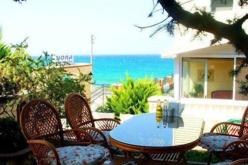 Yona Motel Cesme Hotels Com