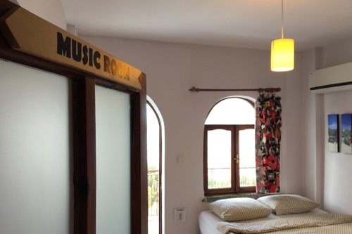 El Camino Hostel Pub Fethiye Info Photos Reviews Book At Hotels Com