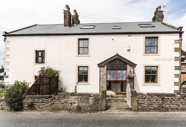 Stanley Lodge Farmhouse Lancaster Info Photos Reviews Book At Hotels Com Stanley Lodge Farmhouse Lancaster, Stanley European Farmhouse