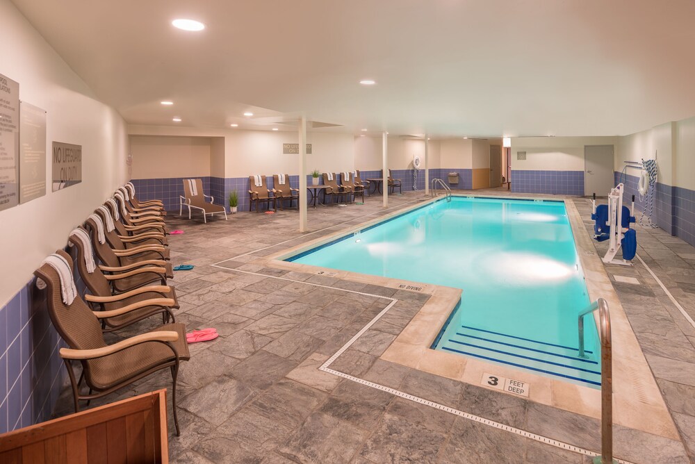 Book The Westport Inn In Hotels The Westport Inn Indoor Pool
