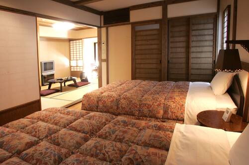 ホテルズドットコム