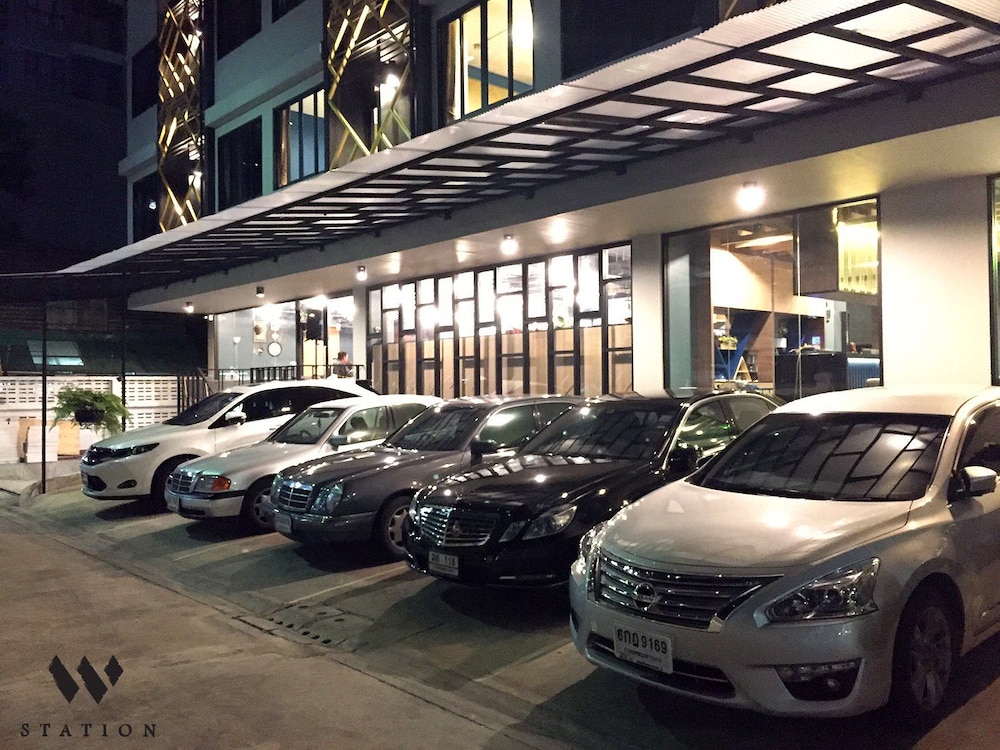 w 站酒店, 曼谷, 停车场