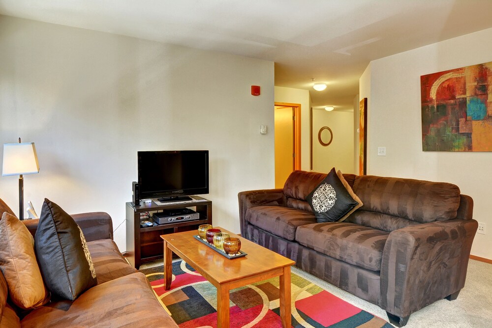Book Stay Alfred Apartments On 4th Avenue In Seattle Hotels Com Stay Alfred Apartments On 4th Avenue Seattle Standard Apartment 2 Bedrooms Living