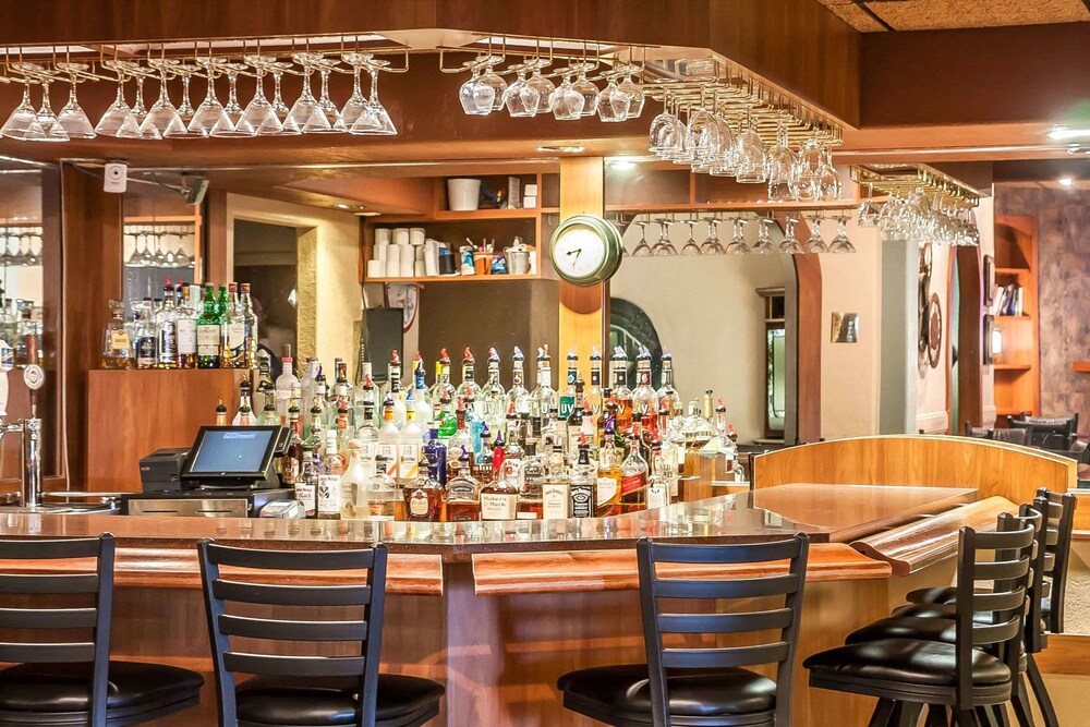 book sleep inn suites conference center and water park in minot hotels com