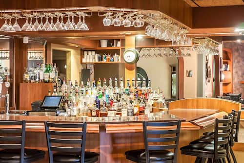 book sleep inn suites conference center and water park in minot hotels com