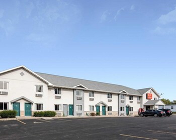 15 Closest Hotels To Cmac Performing Arts Center In Canandaigua 15 Closest Hotels To Cmac Performing Arts Center In Canandaigua