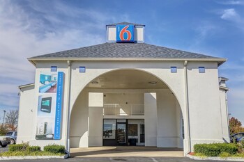 Top 10 Hotels In Centerville Tennessee