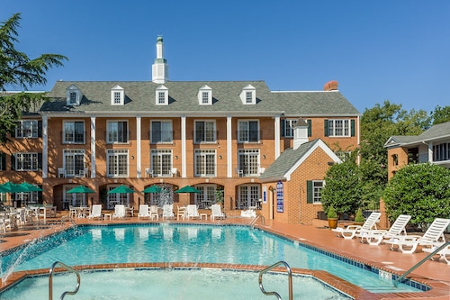 Best Resort Hotels In Yorktown Beach Virginia Best Resort Hotels In Yorktown Beach
