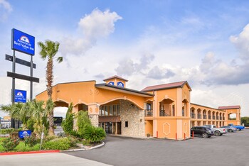 Top 10 Hotels In Buda Texas