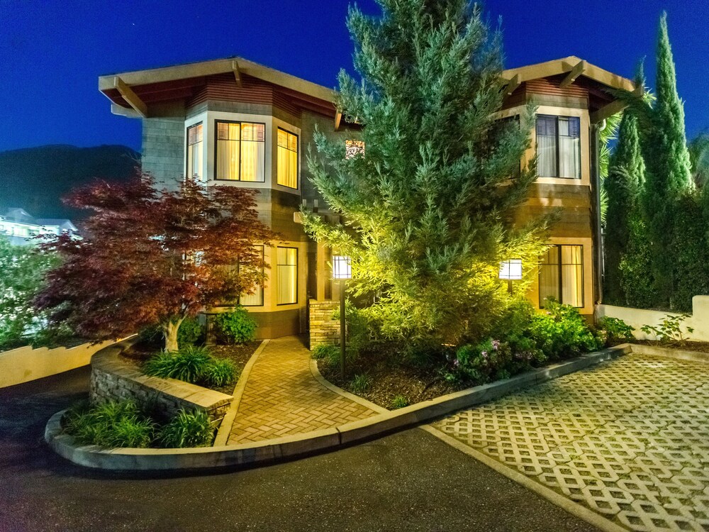 book san luis creek lodge in san luis obispo hotels com