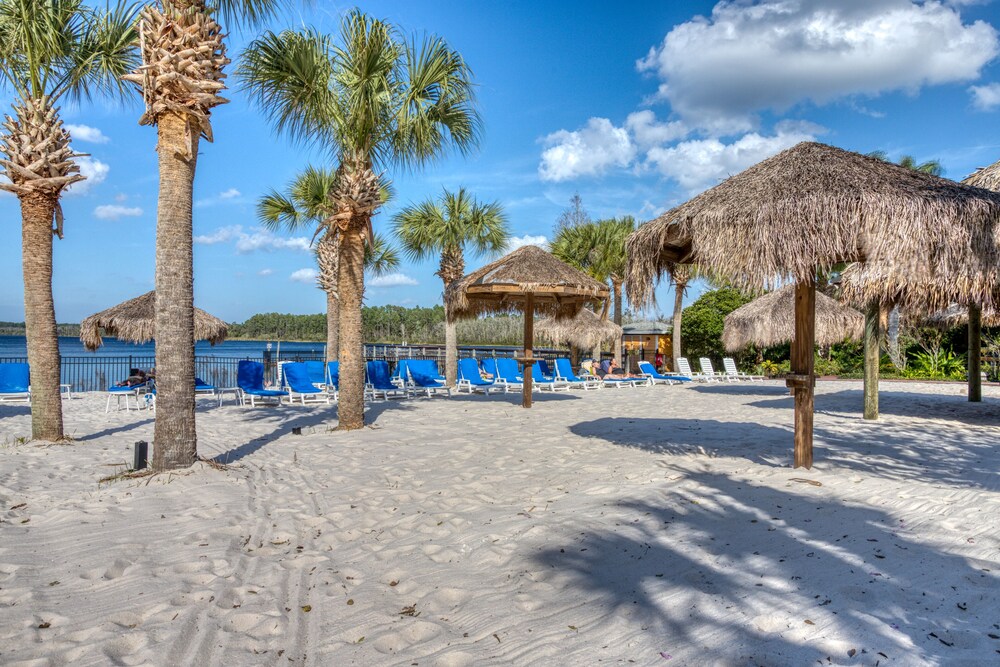 Book Bahama Bay Resort in Davenport