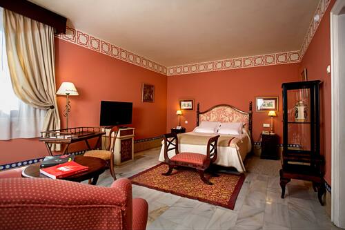 Hotel Alcazar De La Reina En Carmona Hoteles Com