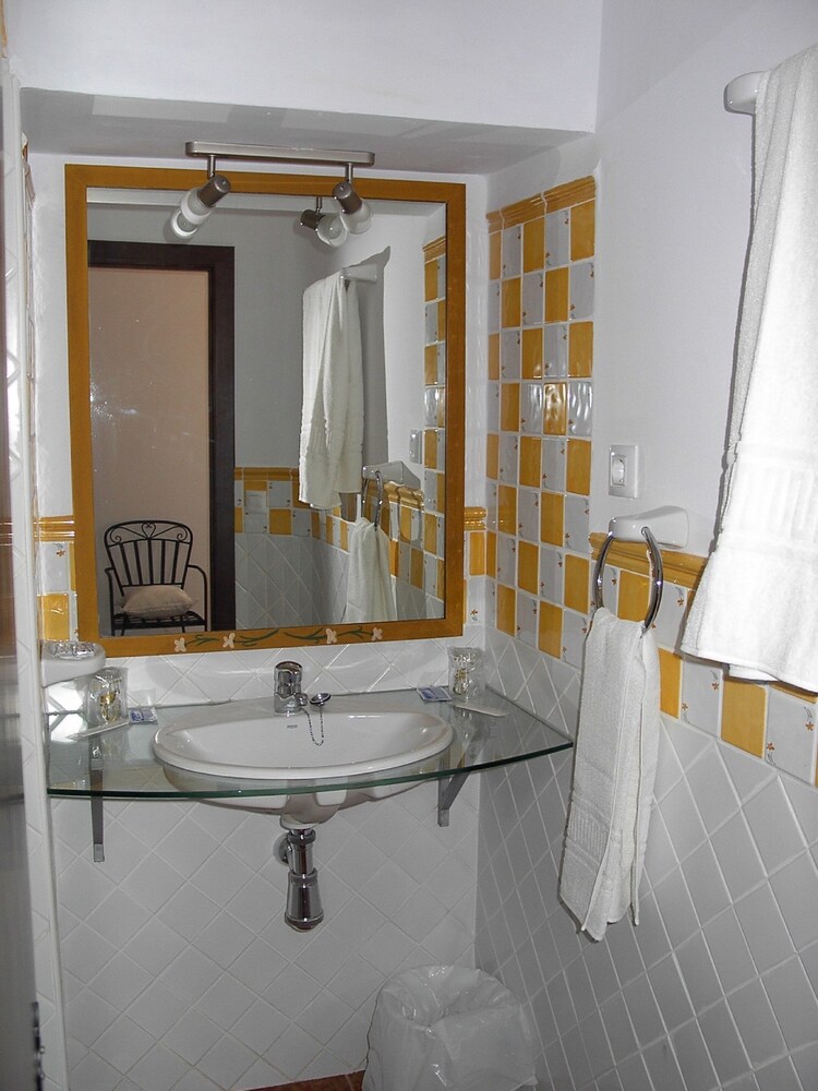 Book Hotel Casa De Los Naranjos In Cordoba Hotels Com