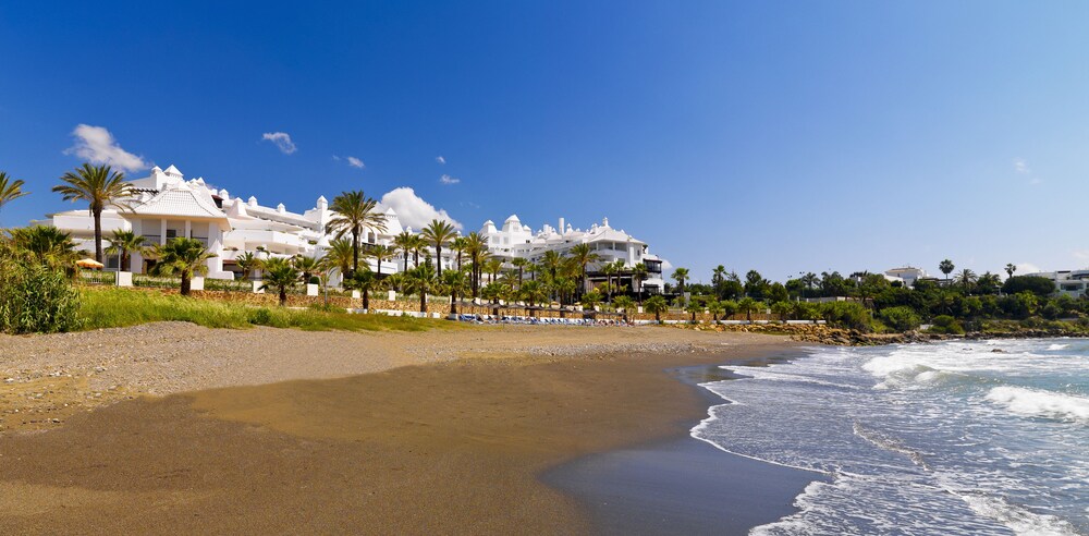 Book H10 Estepona Palace In Estepona Hotels Com