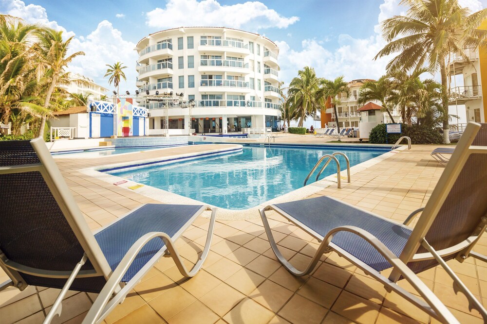 Book Decameron Aquarium All Inclusive In San Andres Hotels Decameron Aquarium All Inclusive San Andres Outdoor Pool
