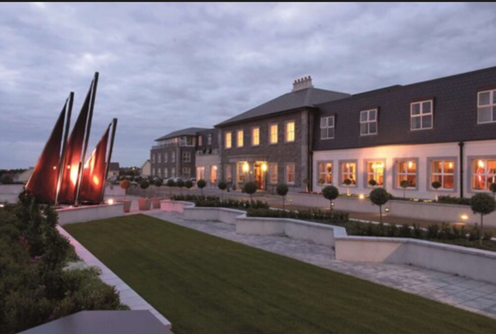 Book Radisson Blu Hotel & Spa, Sligo in Sligo