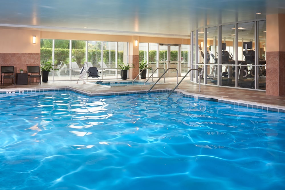 Book Chicago Marriott Southwest At Burr Ridge In Hotels Chicago Marriott Southwest At Burr Ridge