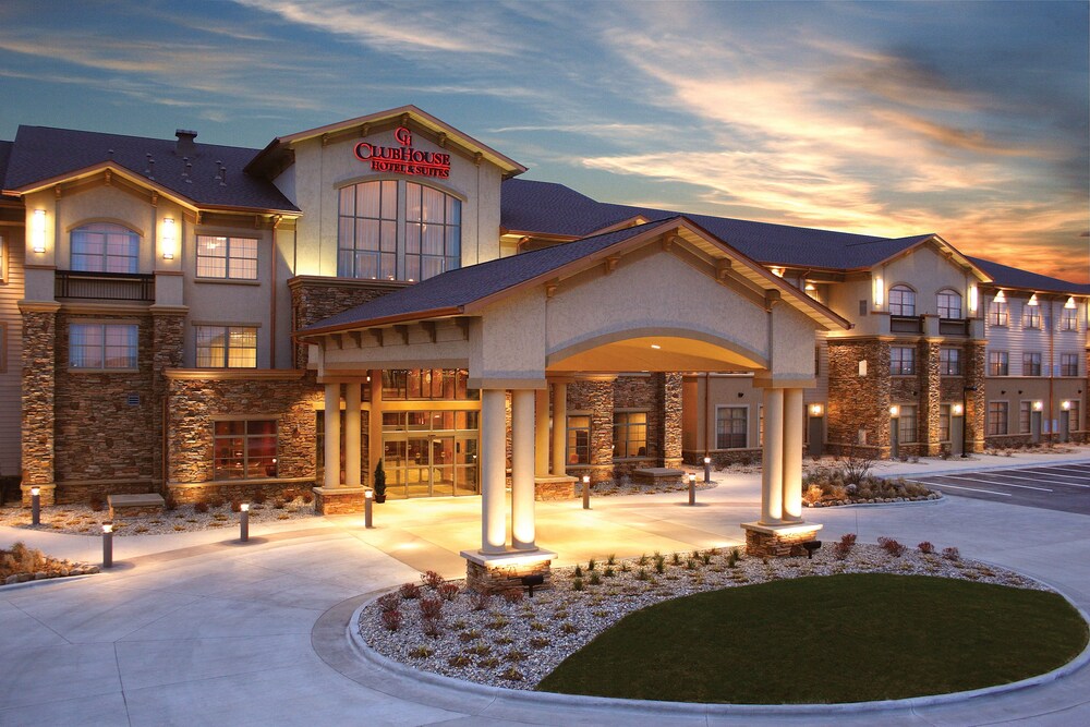 Book Clubhouse Hotel Suites Sioux Falls In Hotels Clubhouse Hotel Suites Sioux Falls
