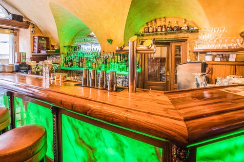 Hotel U Zlateho Stromu Prague Info Photos Reviews Book At Hotels Com