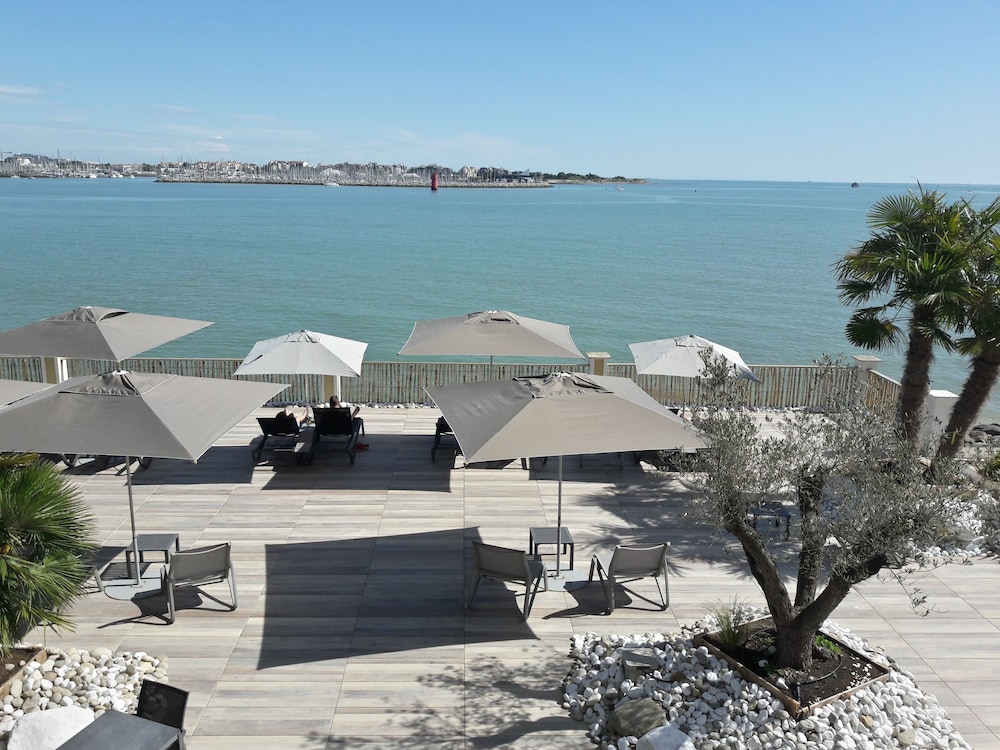 Hôtel Les Brises La Rochelle