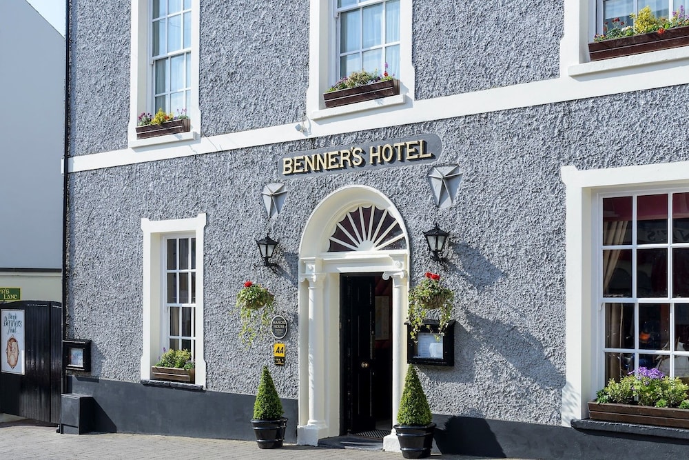 Dingle Benners Hotel 2018 Updated Price Reviews Hd Dingle Benners Hotel