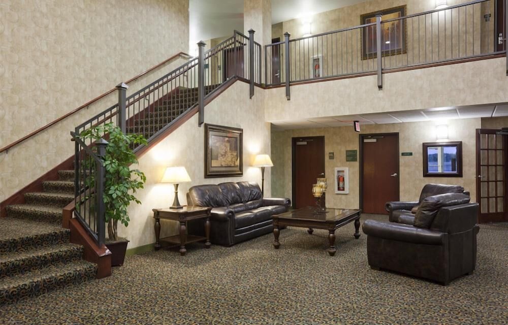 Book Grandstay Hotel Suites Becker Lake In Hotels