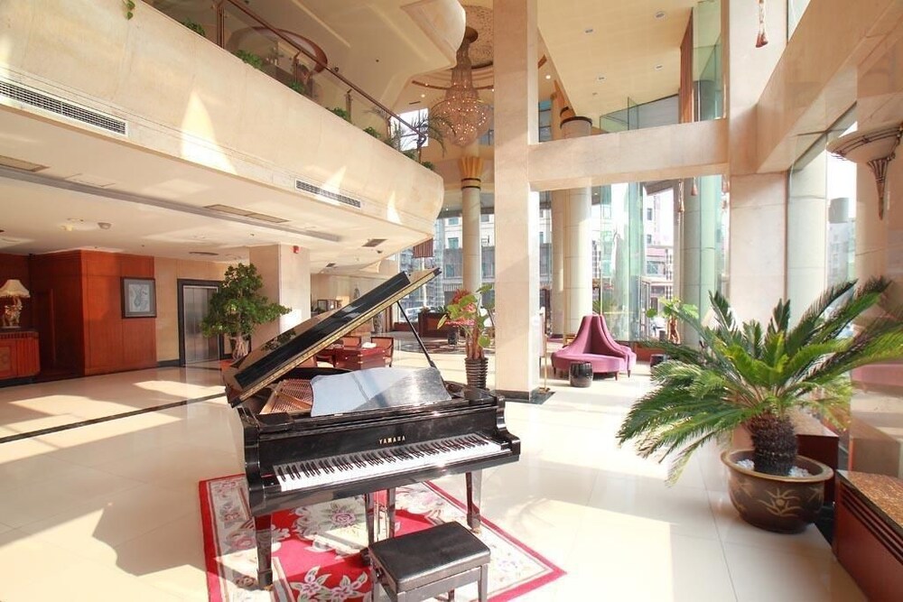 大连金华大酒店, 大连