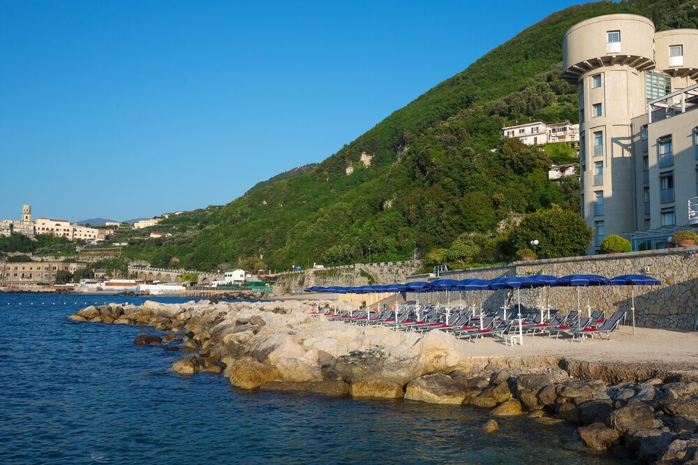 Prenota Towers Hotel Stabiae Sorrento Coast a Castellammare di Stabia
