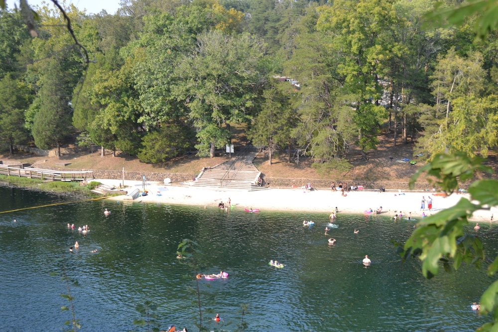 Book Pennyrile Forest State Resort Park in Dawson Springs