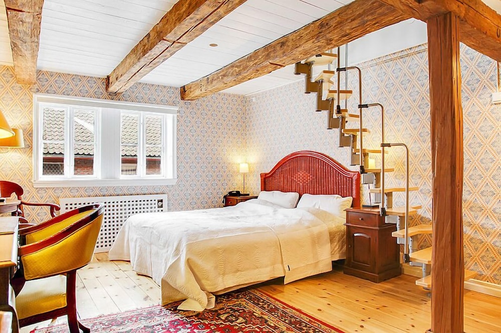 Book Anno 1793 Sekelgården Hotel In Ystad Hotels Anno 1793 Sekelgården Hotel Ystad Family Room Guest