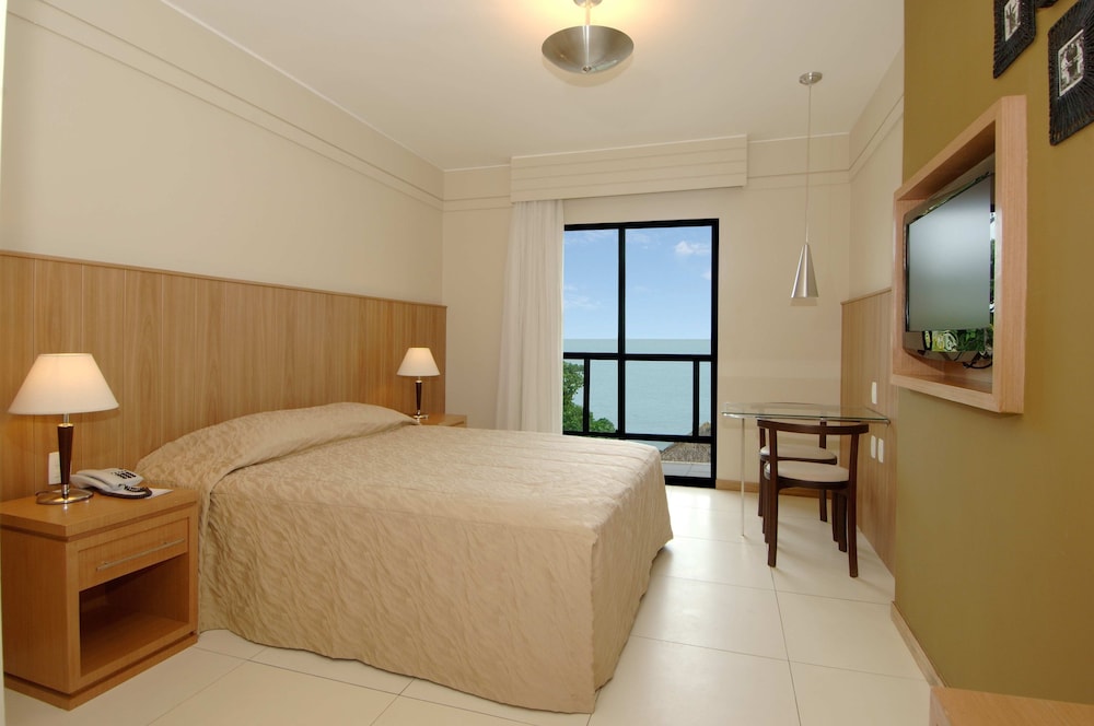 Resultado de imagem para fotos hotel mareiro fortaleza